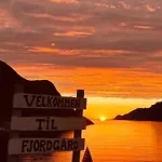 別荘 Rigmorhuset Fjordgard