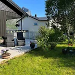 Rigmorhuset 別荘 Fjordgard